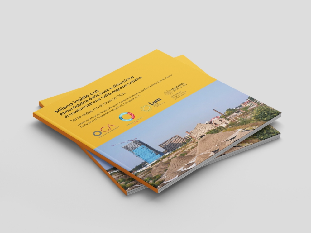 Square_Brochure_Mockup_OK_2